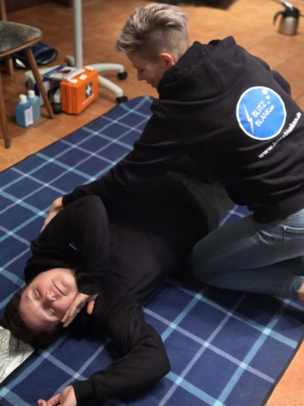 Erste Hilfe Kurs bei BLITZ BLANKen